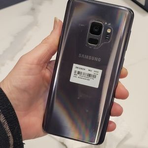 SAMSUNG S10 unlocked cellphone